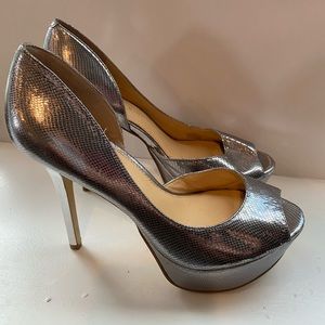 Gianni Bini silver heels